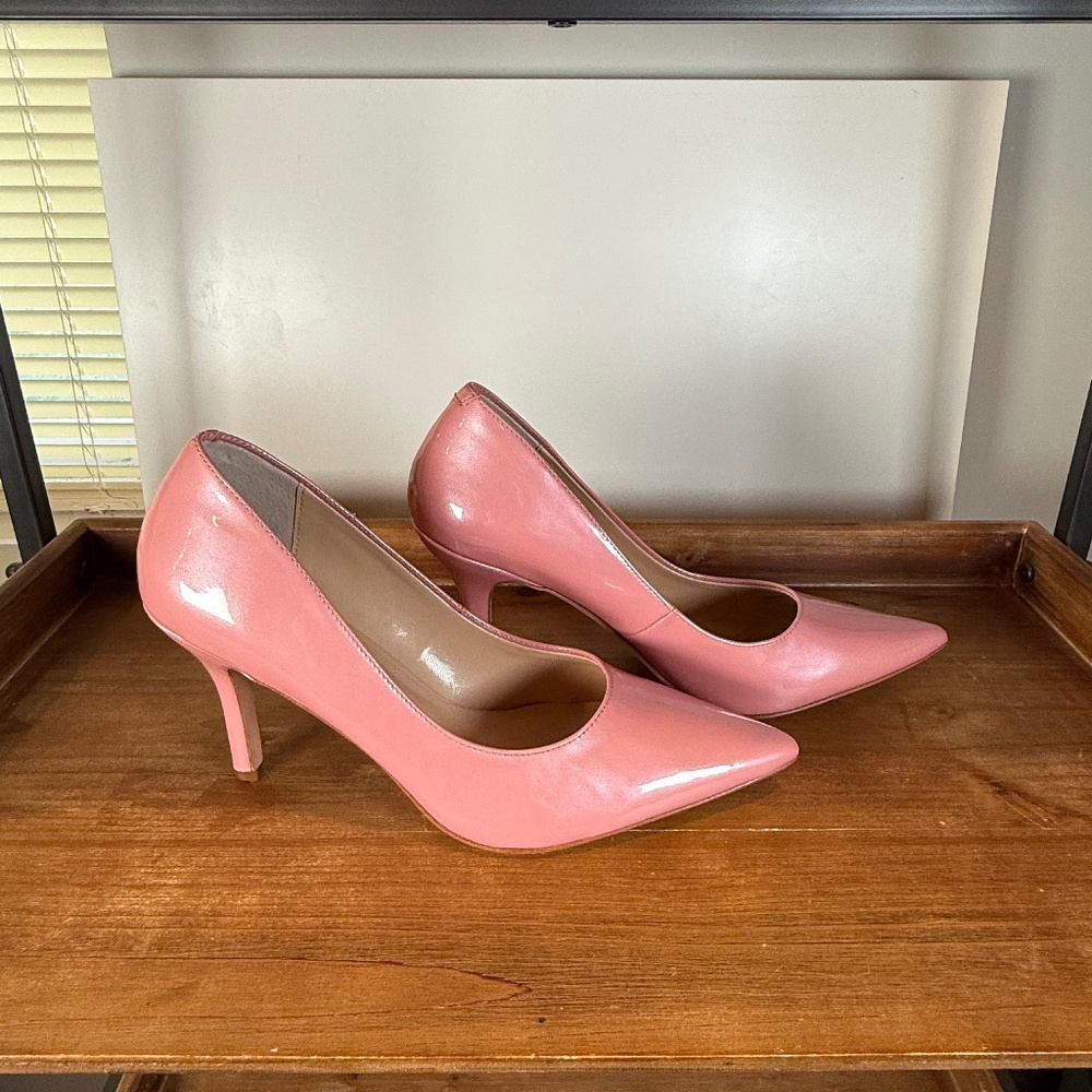 Neiman Marcus Pink Shimmery Patent Pump Heel Size 10